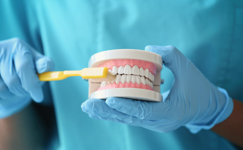 Całościowe leczenie stomatologiczne – odkryj ścieżkę do zdrowych i pięknego uśmiechów.